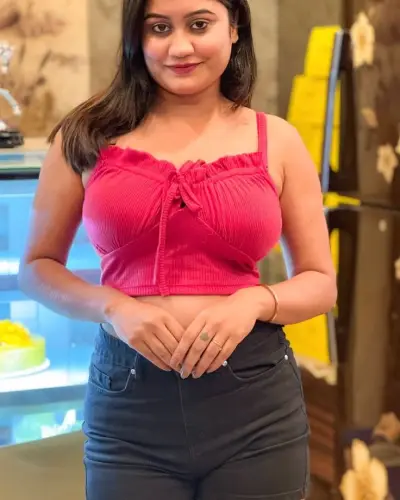 Call Girls Sushant Golf City